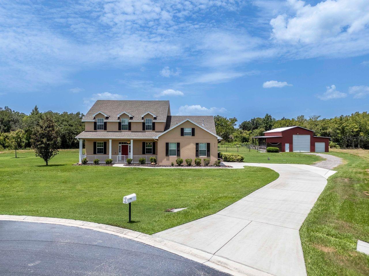 8703 ALAFIA HILLS DRIVE