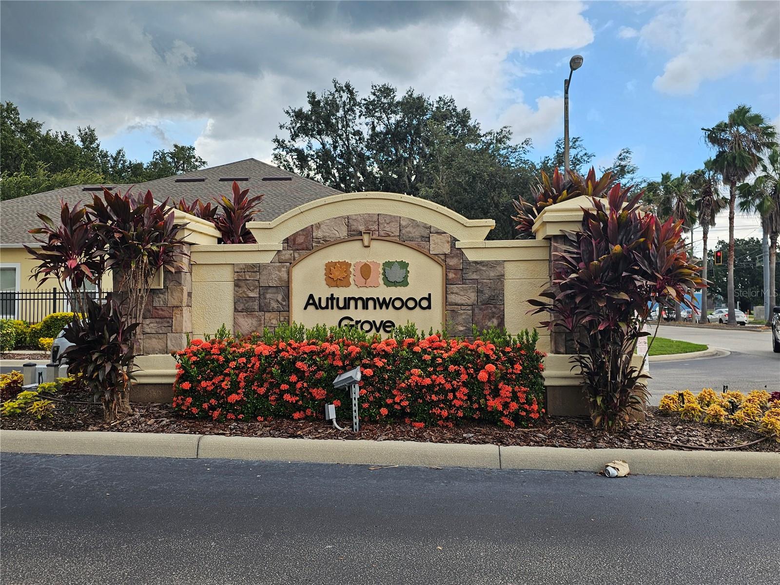 AUTUMNWOOD GROVE - Residential