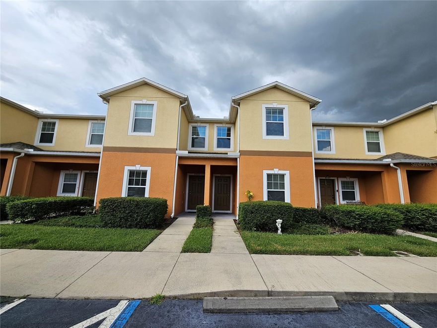 Beautiful 3 bedroom/ 2- 1/2  bathroom Townhome in South Lakeland in the well-maintained gated community of Autumnwood Grove.This 2-Story, 3-bedroom 2.5 bath townhome offers 1713 sq ft of living space / total under roof- 1830 sq.ft  and is located in the gated townhome community of Autumnwood Grove in South Lakeland. This townhome features a large kitchen with eat in space. This home has so much to offer plus living maintenance free which includes lawn maintenance, exterior maintenance, and community pool. This location is a quick access to the Polk Parkway taking you to Tampa or Orlando. Community amenities include a resort-style community pool. This is a great location as you are just minutes from the Polk Parkway that will take you East or West to I-4. You are minutes from multiple local colleges and universities. Shopping and restaurants are just minutes away North and South from this community. Don't miss out on this opportunity! The townhomes in this community go fast!