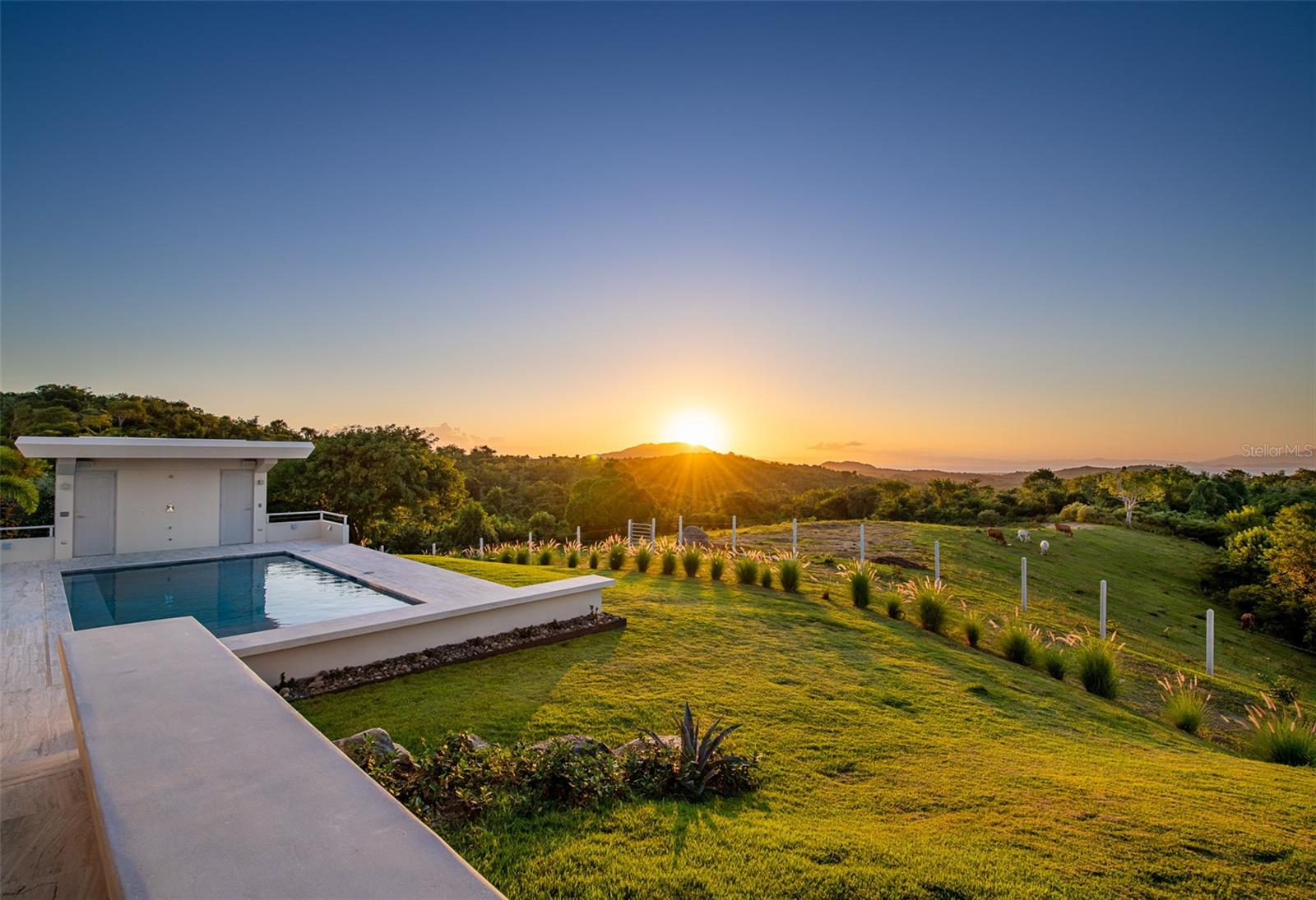 LA LLAVE SECTOR OF PUERTO REAL - Residential