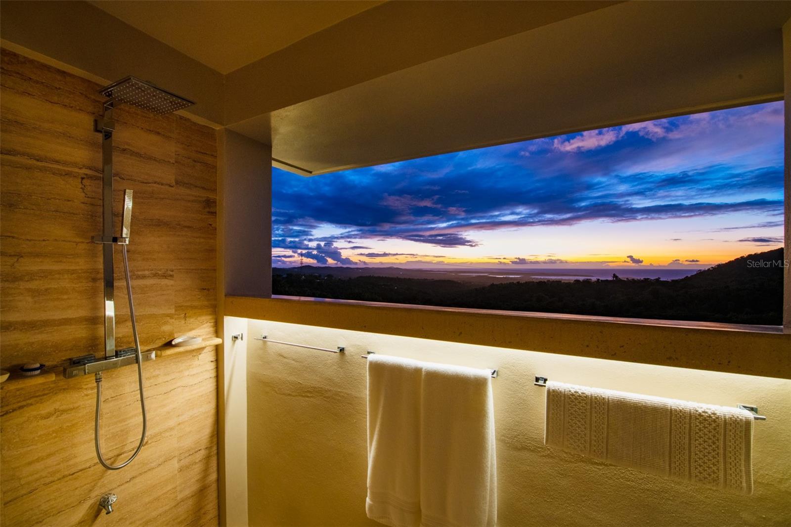 LA LLAVE SECTOR OF PUERTO REAL - Residential