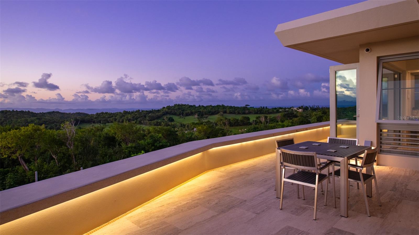 LA LLAVE SECTOR OF PUERTO REAL - Residential