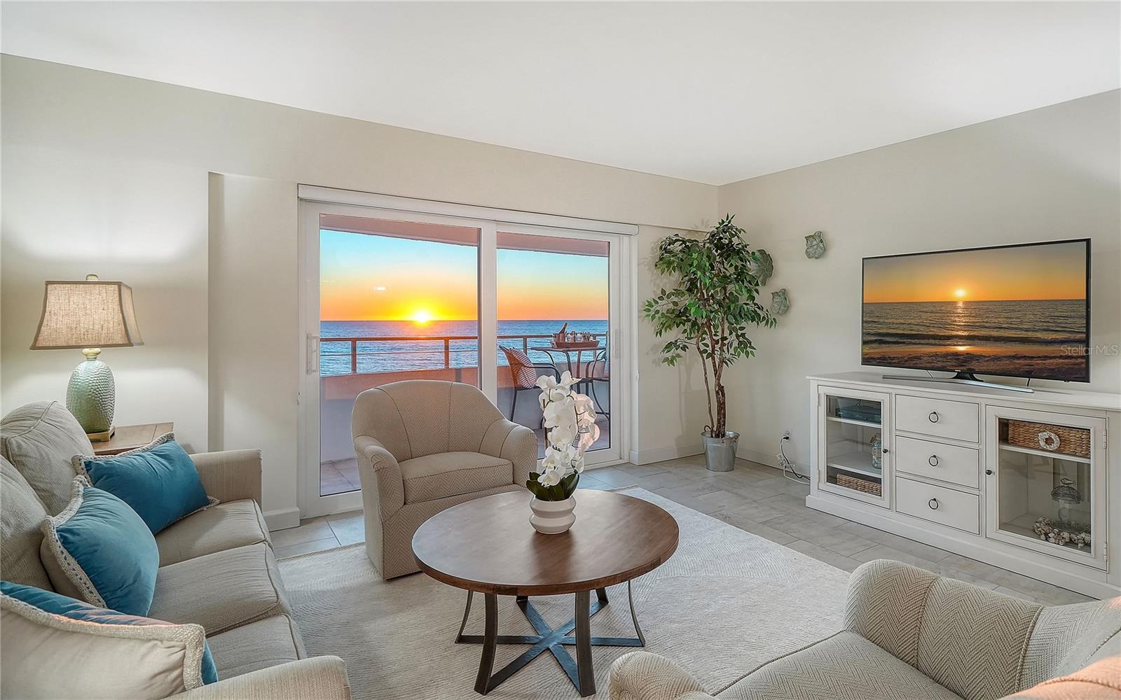 KEY TOWER SOUTH - Residential