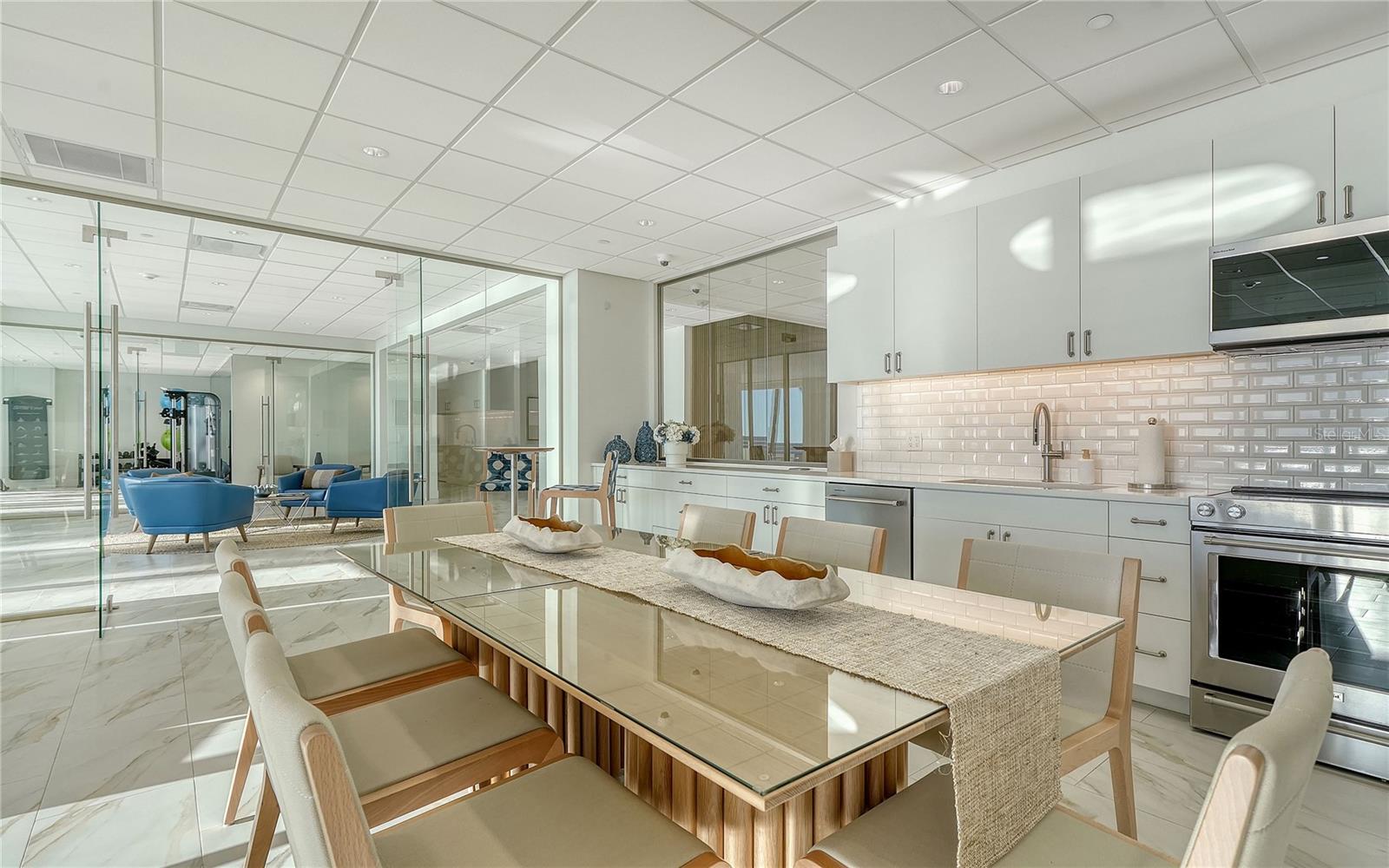 KEY TOWER SOUTH - Residential