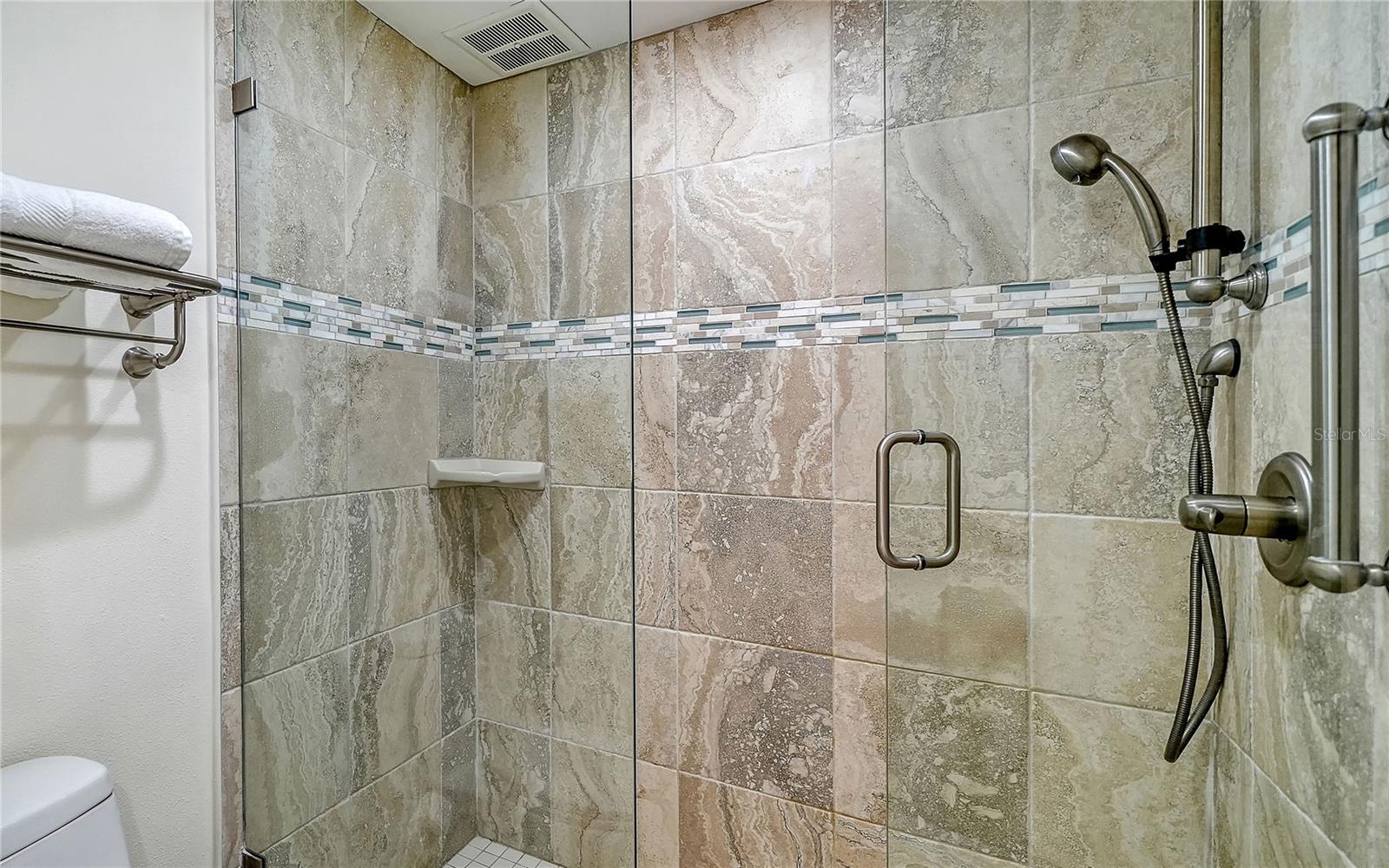 KEY TOWER SOUTH - Residential