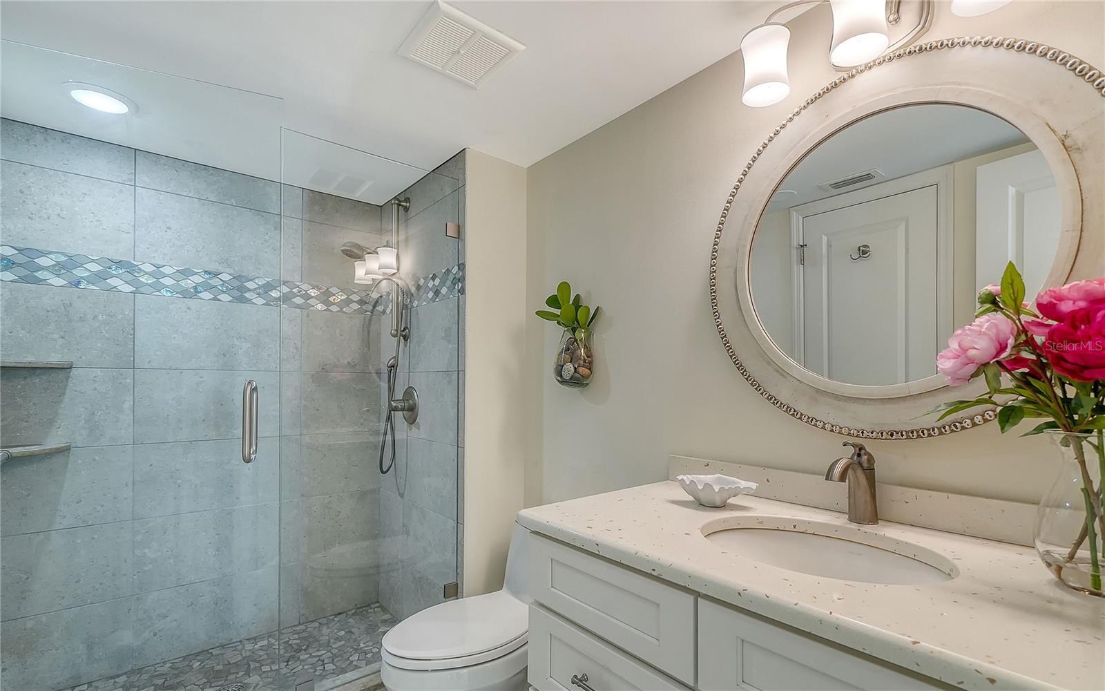 KEY TOWER SOUTH - Residential