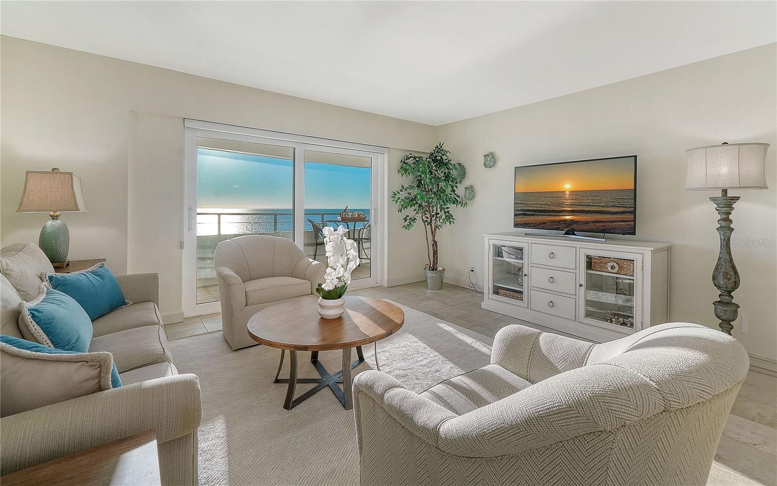 KEY TOWER SOUTH - Residential