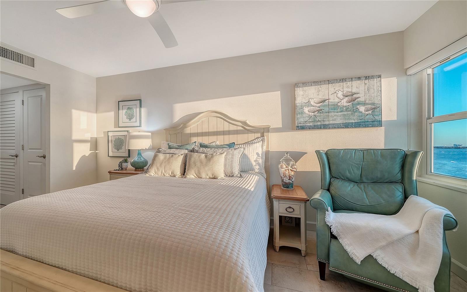 KEY TOWER SOUTH - Residential