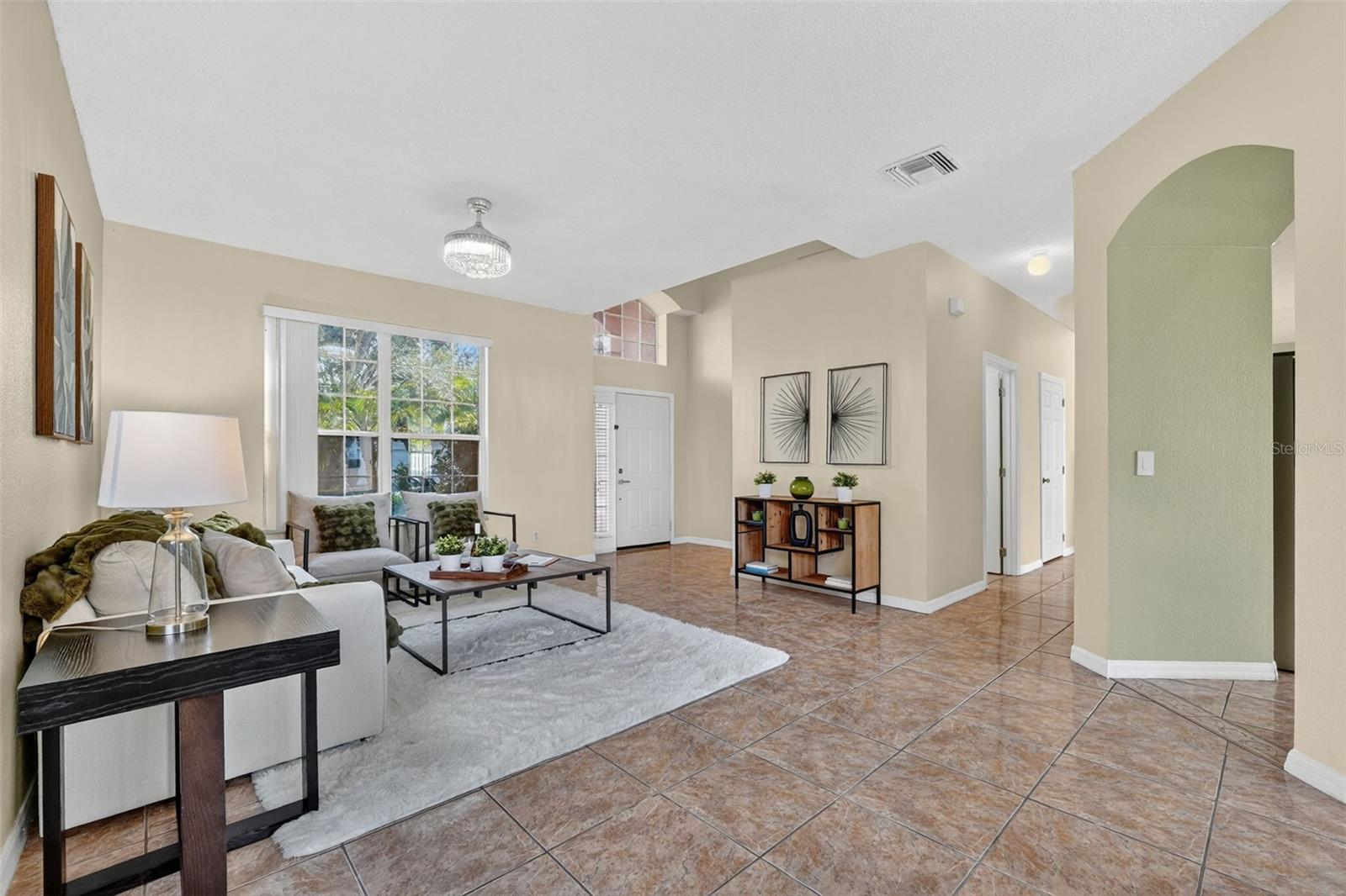 HUNTERS CREEK TR 526 PH 01 - Residential