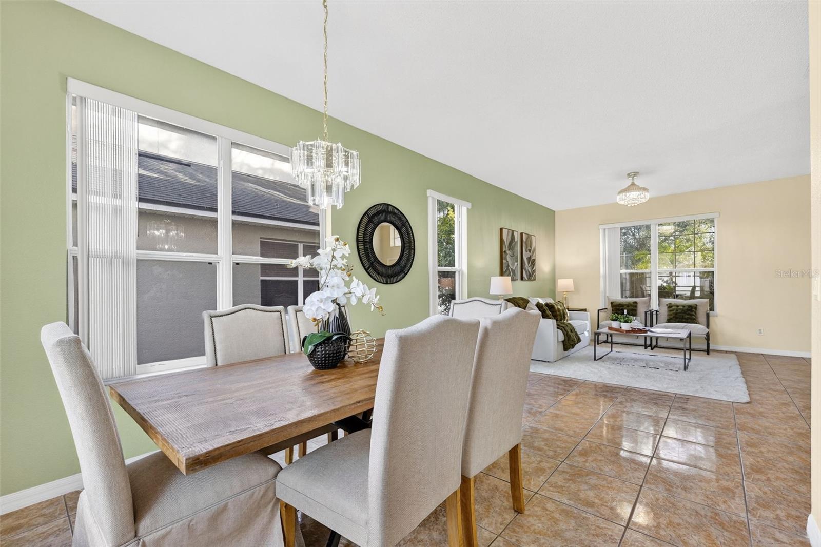 HUNTERS CREEK TR 526 PH 01 - Residential