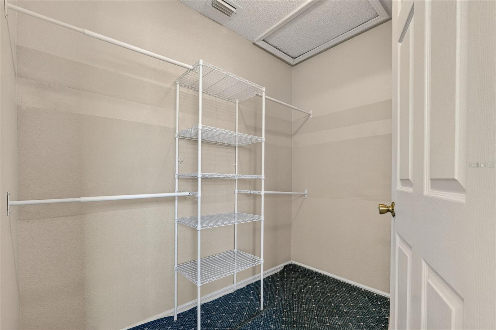 HUNTERS CREEK TR 526 PH 01 - Residential