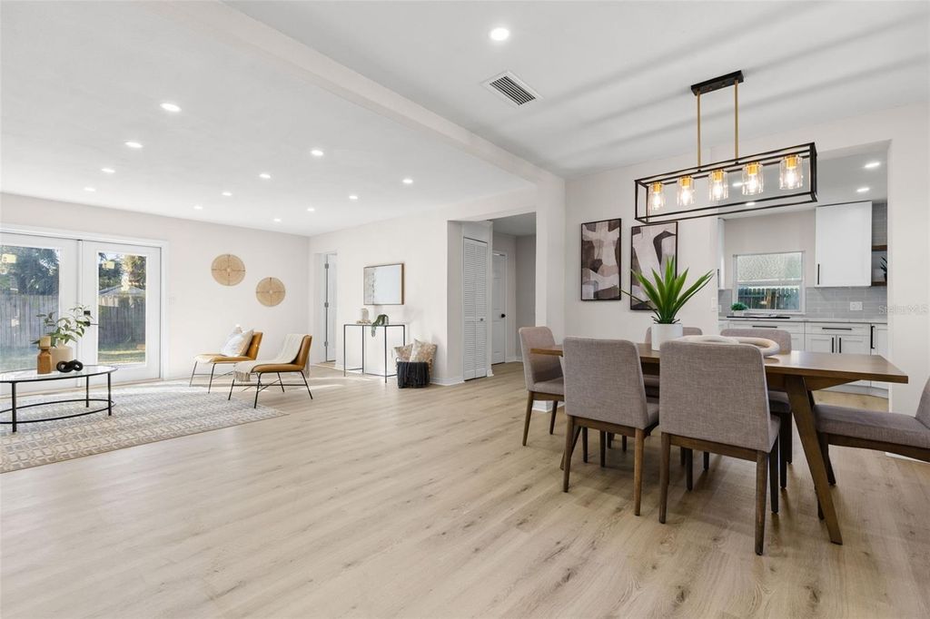 Photo of 7301 S West Shore Boulevard, Tampa, FL 33616 (MLS # TB8466208)