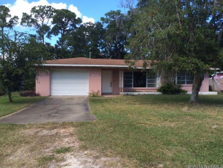 "PRE_FORECLOSURE" - Short Sale contracts subject to 3rd Party Approval. ;Water: City