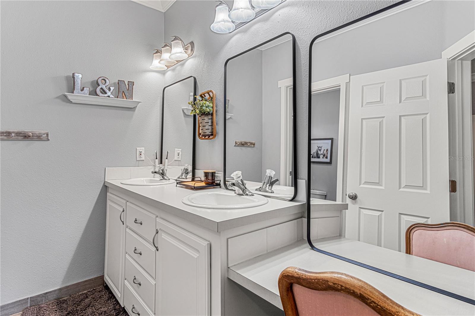 HOWE & CURRIERS ALLOTMENT - Residential