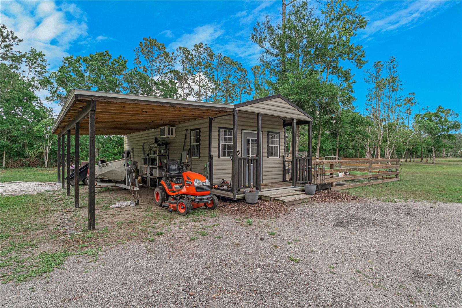 HOWE & CURRIERS ALLOTMENT - Residential