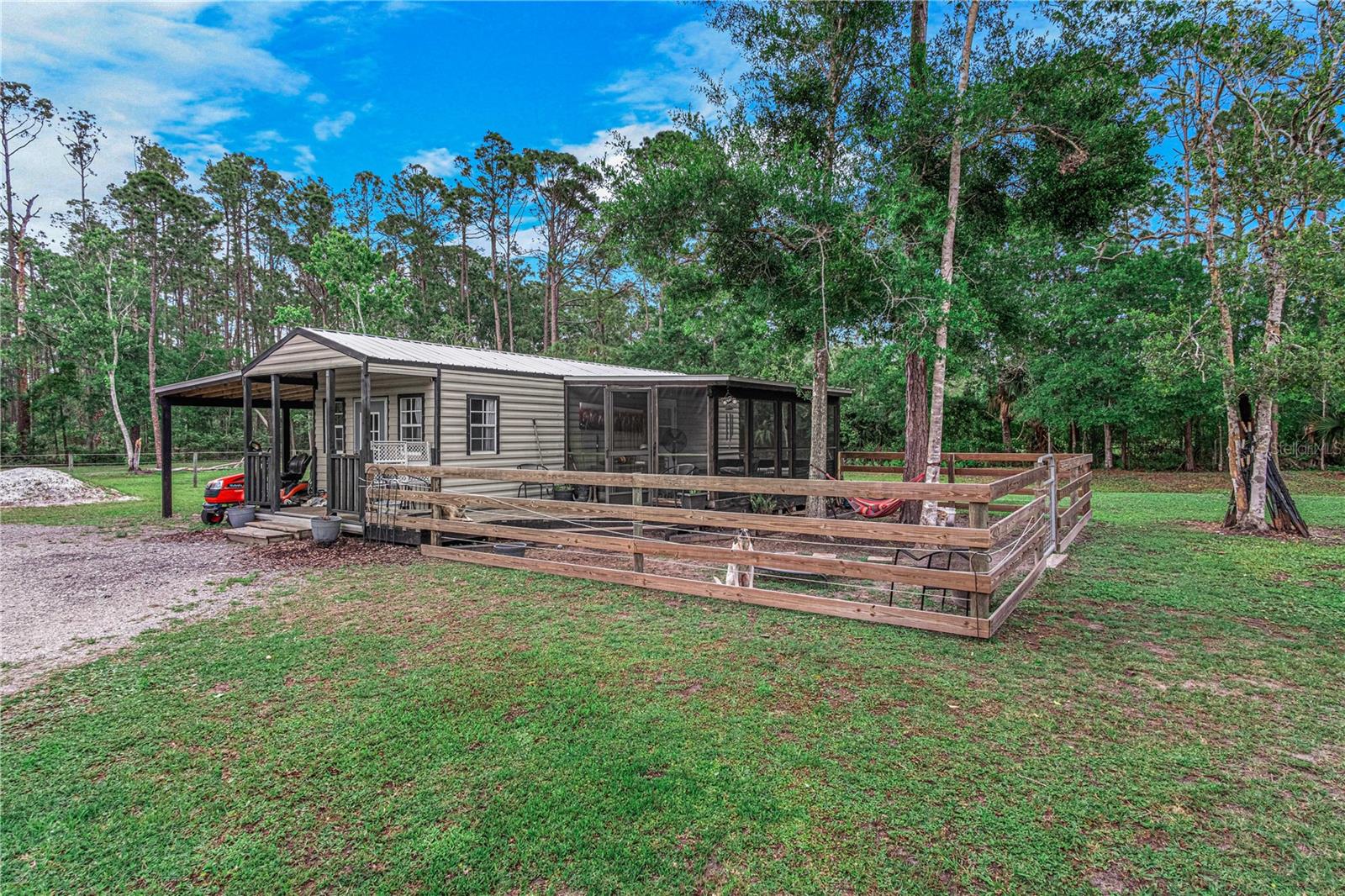 HOWE & CURRIERS ALLOTMENT - Residential