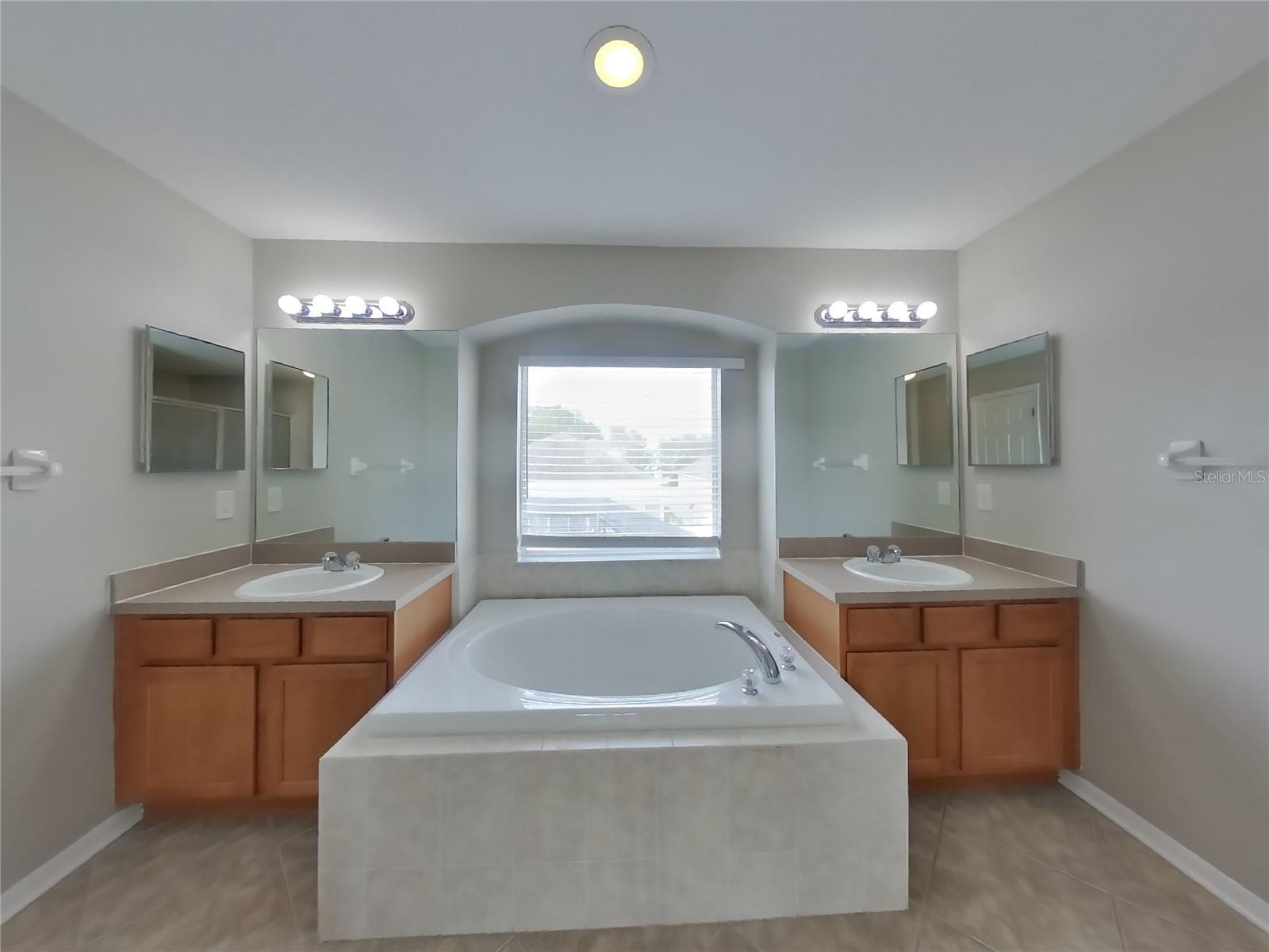 PALM COVE PH 2 - Residential Lease