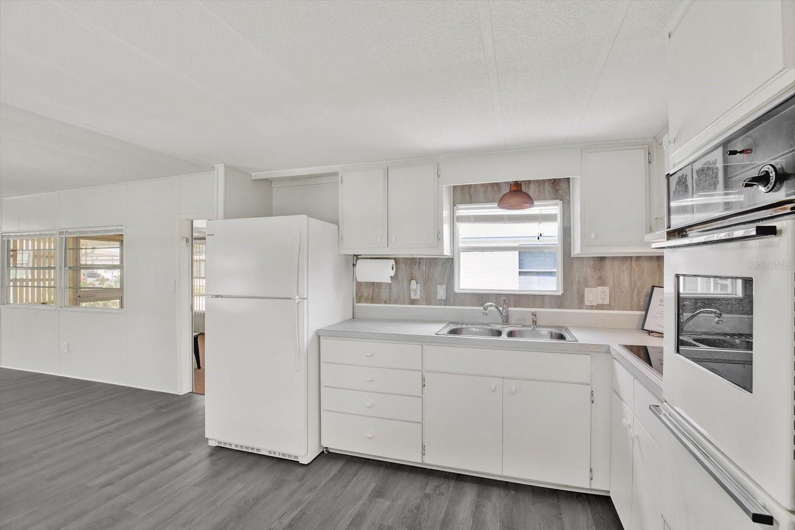 TANGLEWOOD MOBILE VILLAGE - Residential
