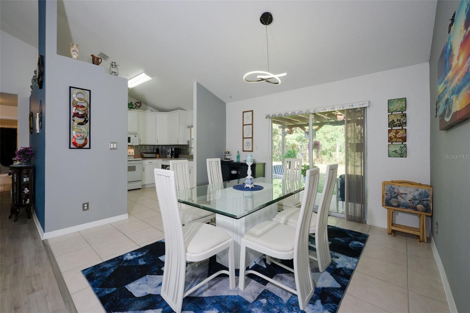 QUAIL HOLLOW - Residential