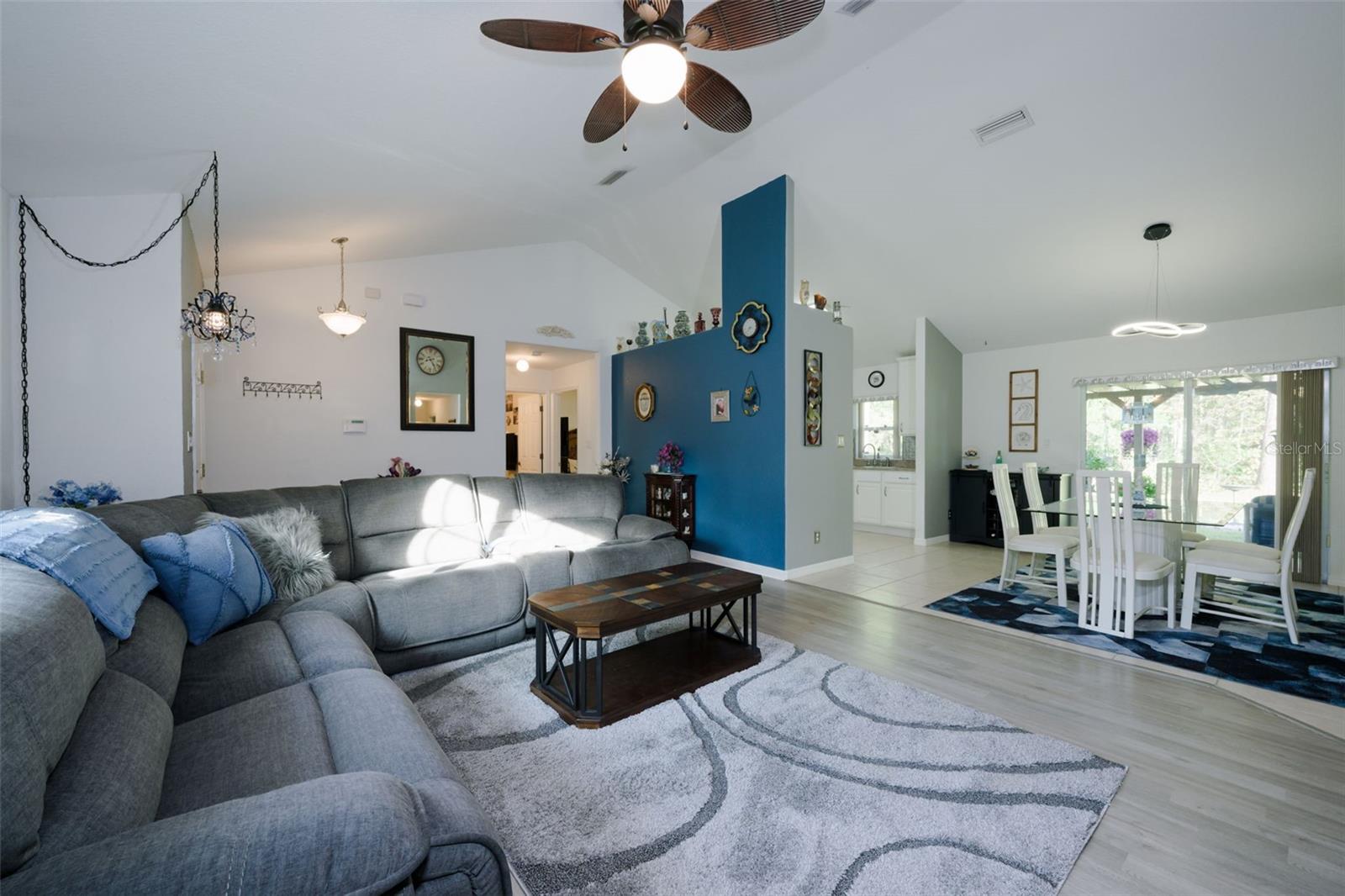 QUAIL HOLLOW - Residential