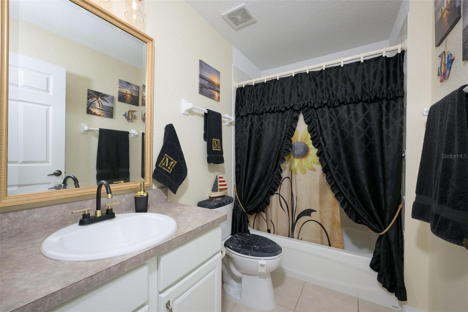 QUAIL HOLLOW - Residential