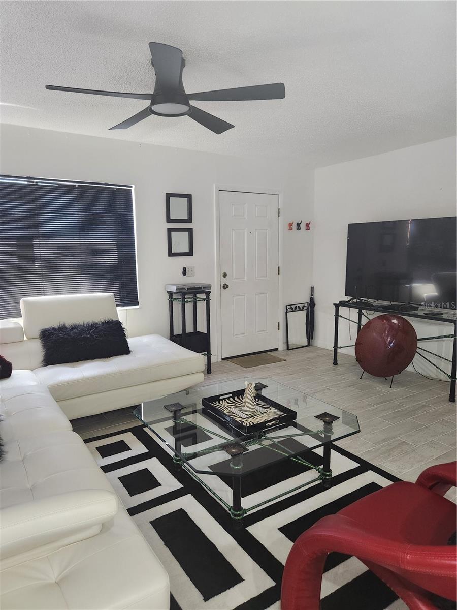 9101 W HILLSBOROUGH AVENUE I209
