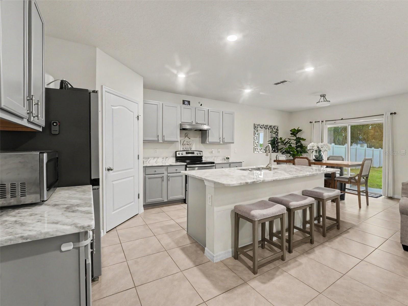 210 MEADOWBROOK BOULEVARD