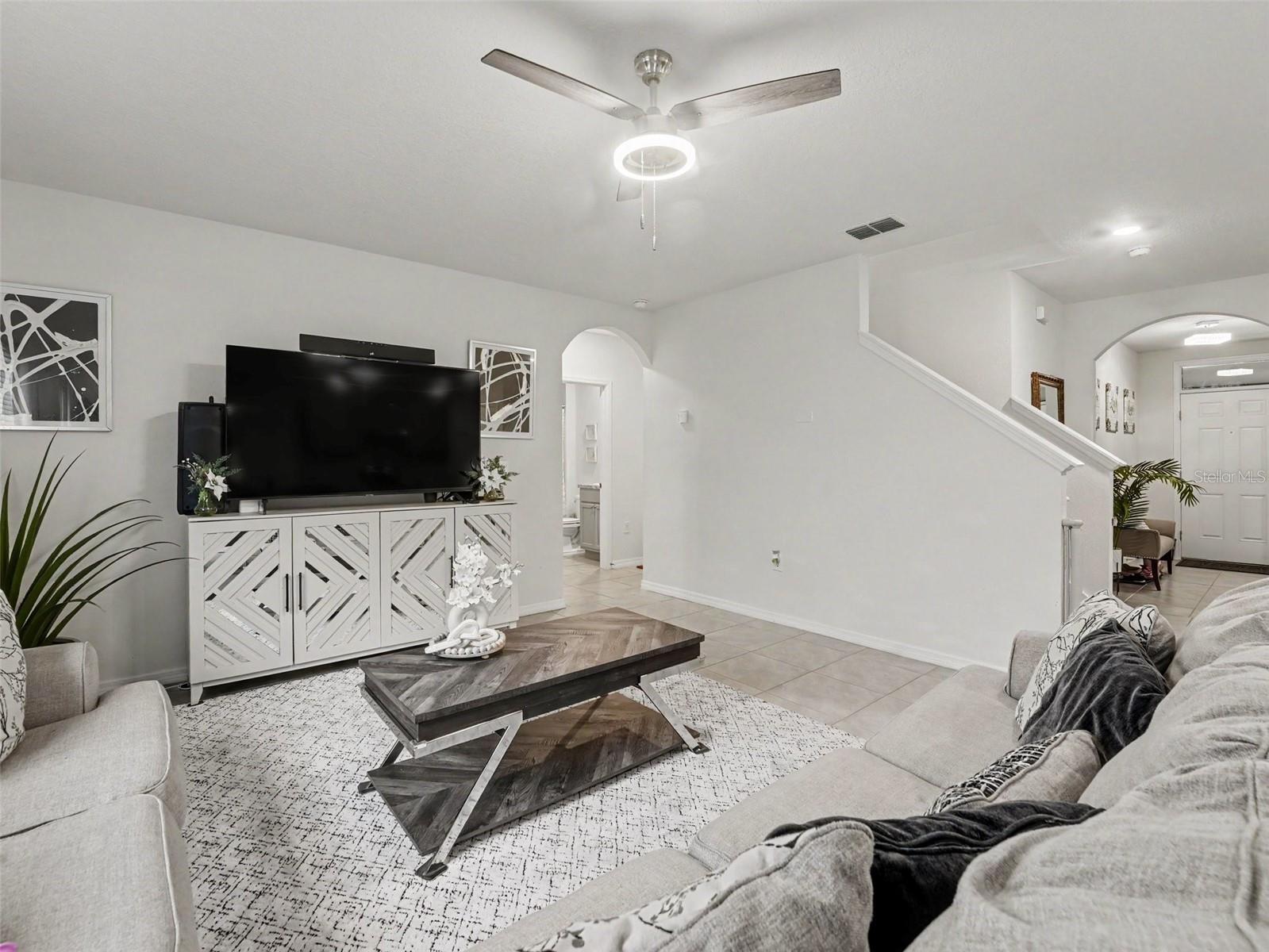210 MEADOWBROOK BOULEVARD