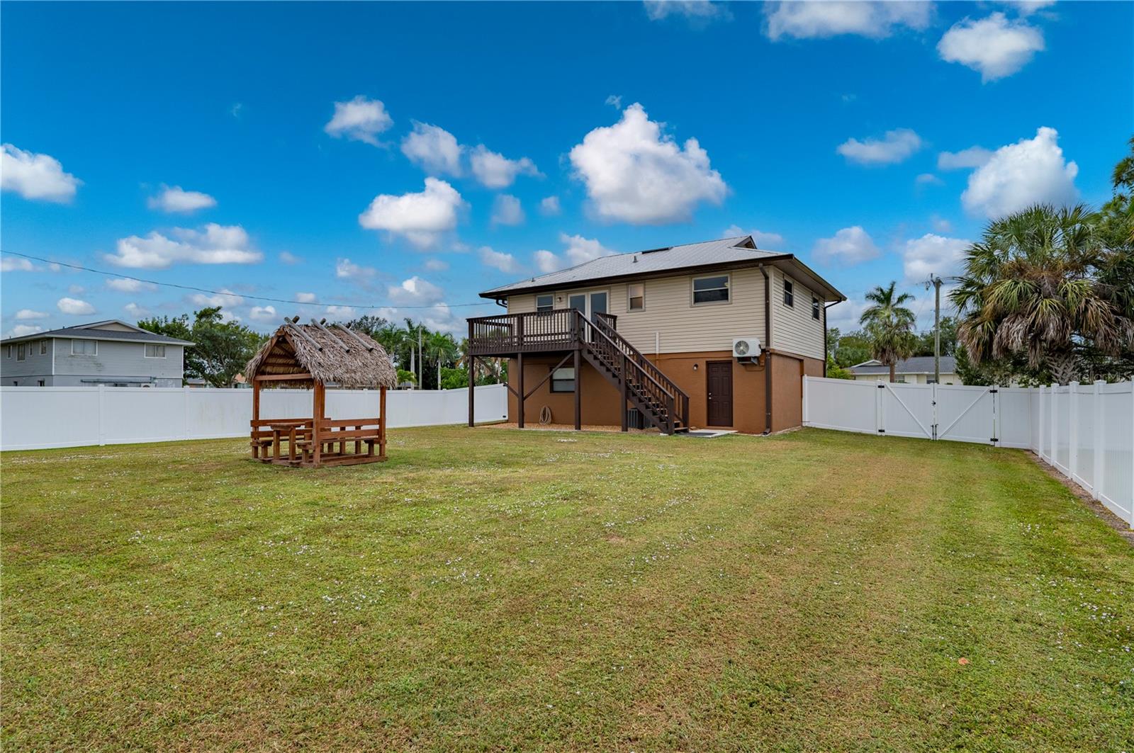 AQUI ESTATE UNIT 01 - Residential