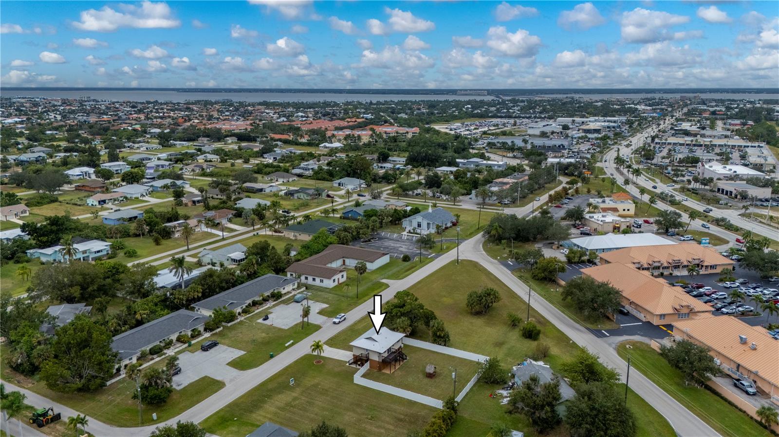 AQUI ESTATE UNIT 01 - Residential