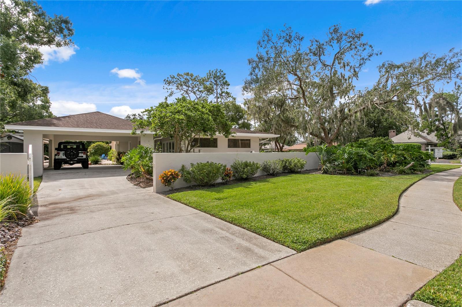 CARROLLWOOD VILLAGE SEC 1 - Residential