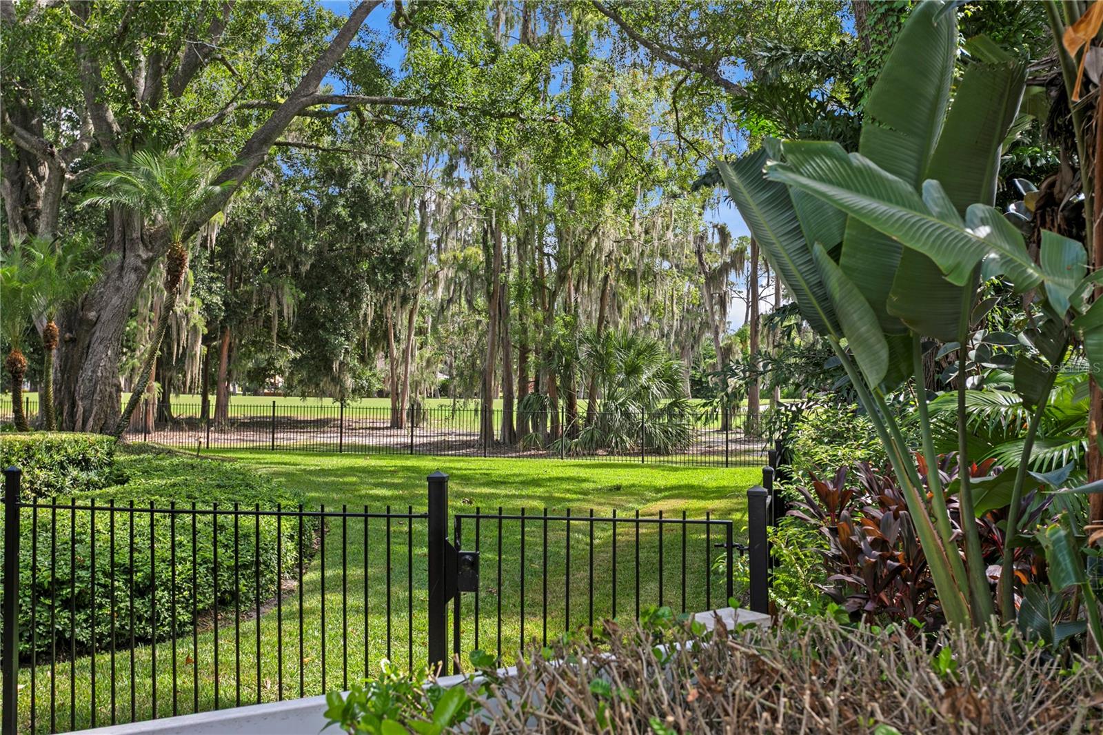 CARROLLWOOD VILLAGE SEC 1 - Residential
