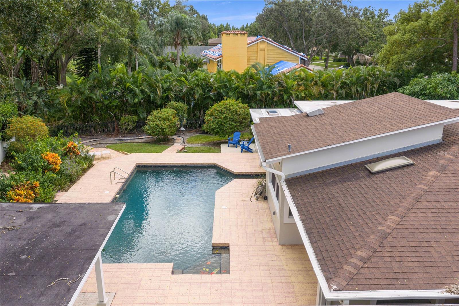 CARROLLWOOD VILLAGE SEC 1 - Residential