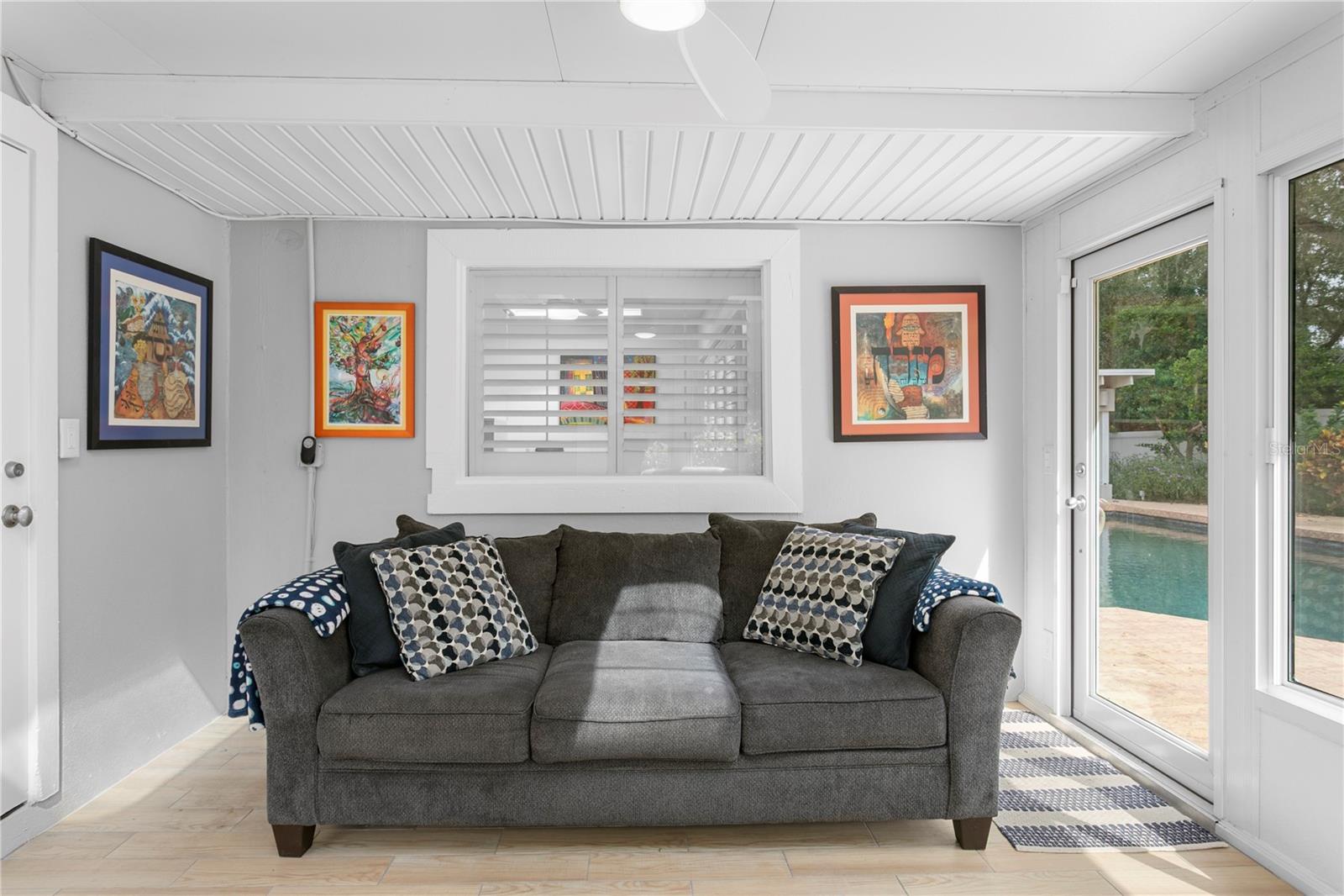 CARROLLWOOD VILLAGE SEC 1 - Residential