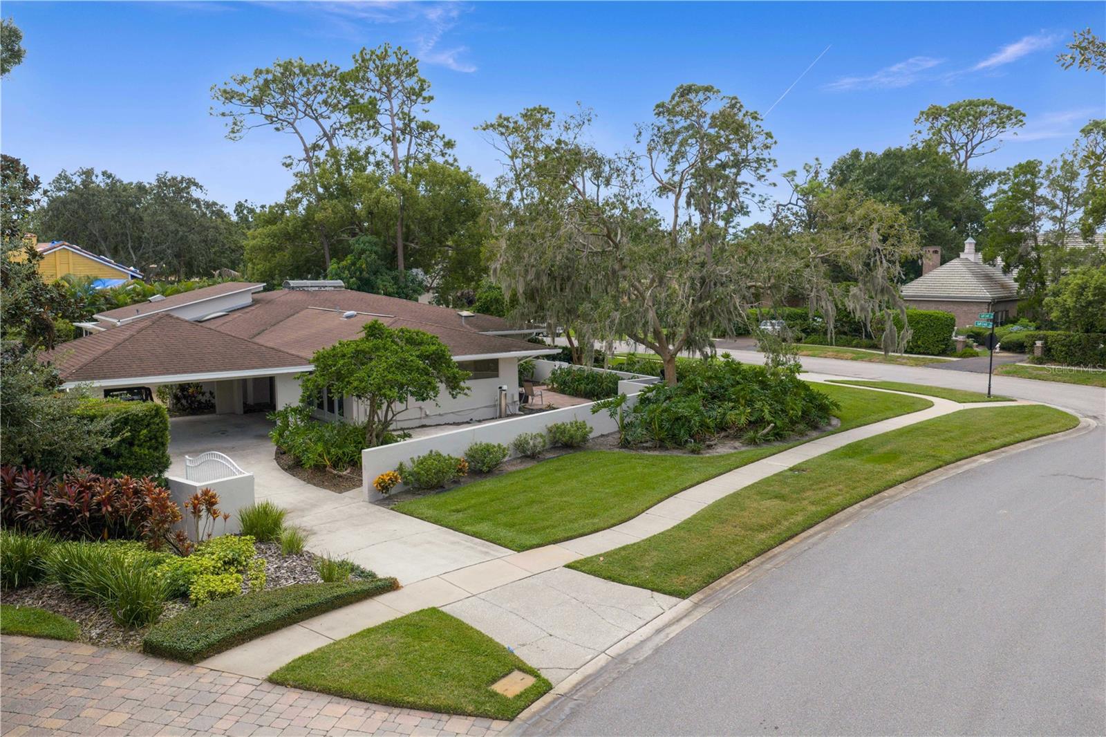 CARROLLWOOD VILLAGE SEC 1 - Residential