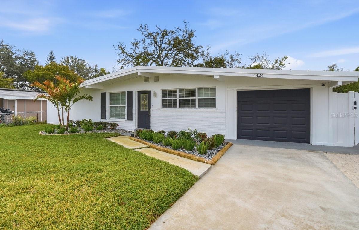 GANDY GARDENS 9 - Residential