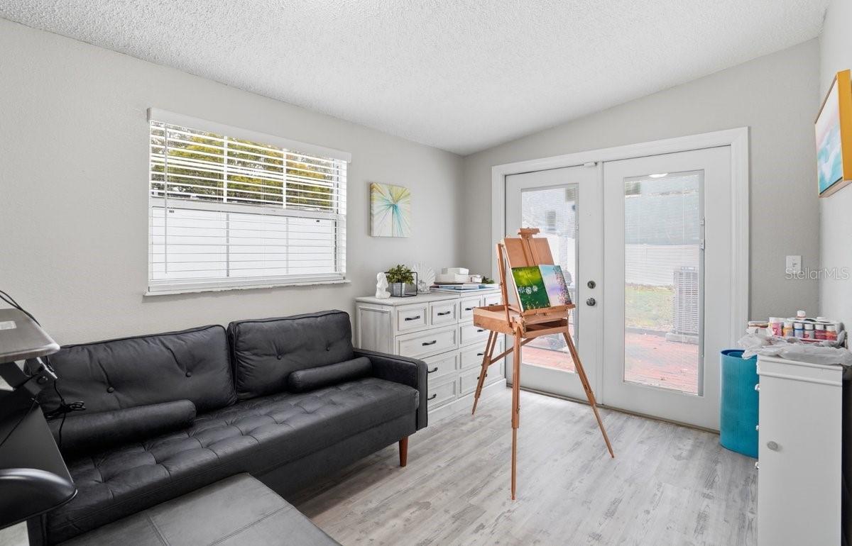 GANDY GARDENS 9 - Residential