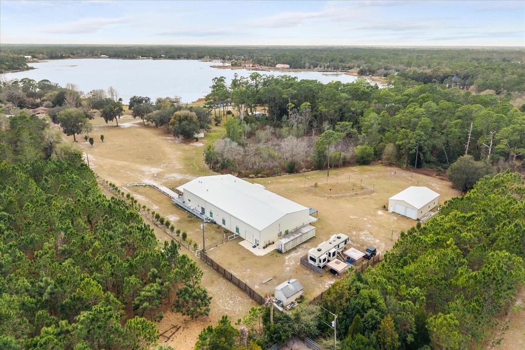 Photo of 455 Briar Patch Lane, Geneva, FL 32732 (MLS # O6384158)