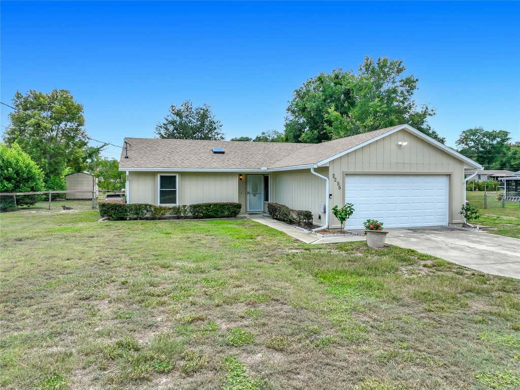 Photo of 2255 Croat Street, Mount Dora, FL 32757 (MLS # G5115537)