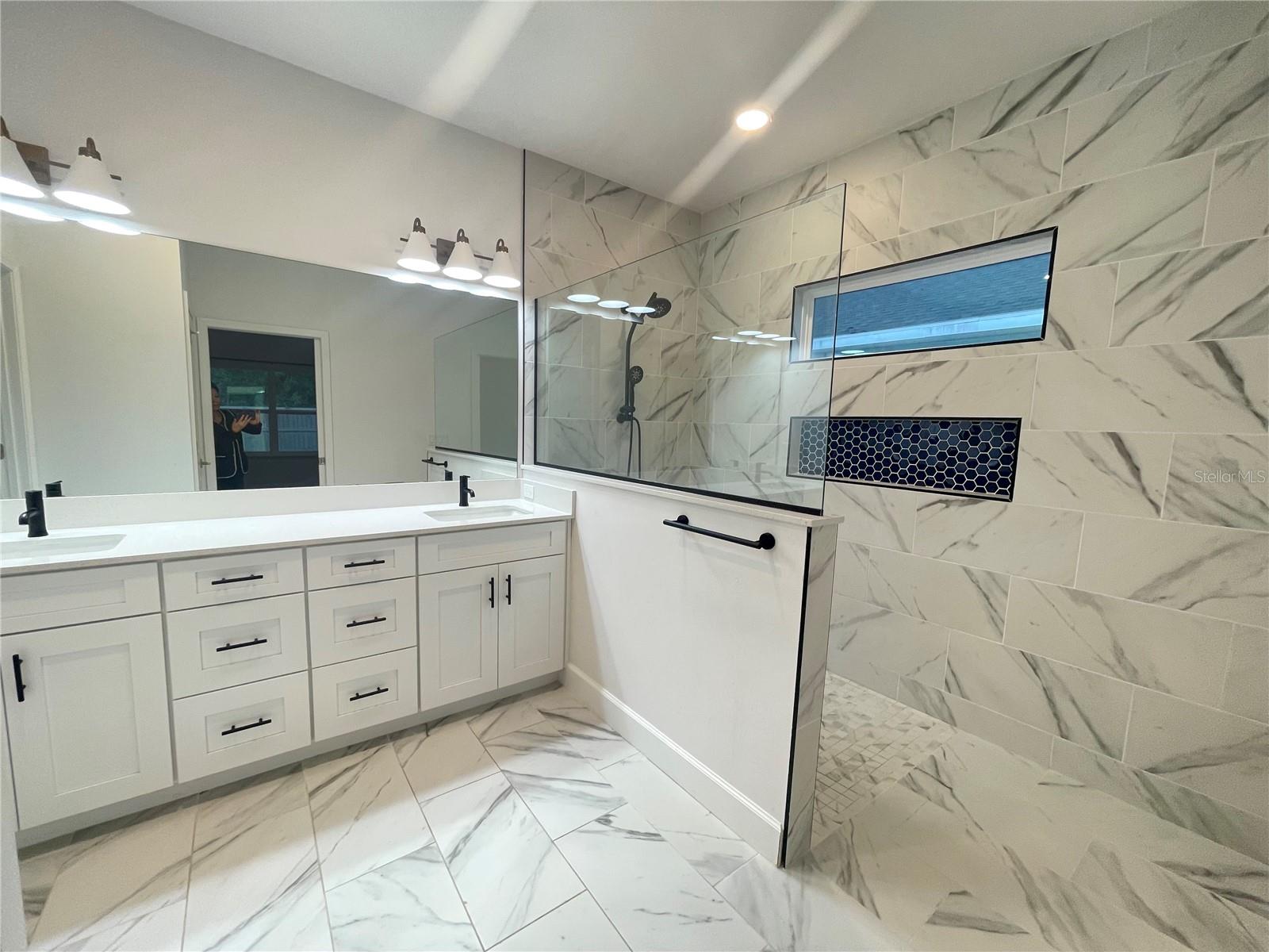 GRAND OAKS AT TOWER PH 2 PB 37 PG 63 - Residential