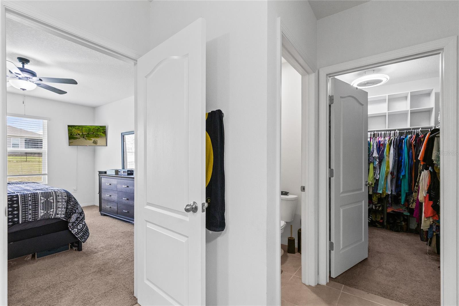 VICTORIA OAKS - Residential