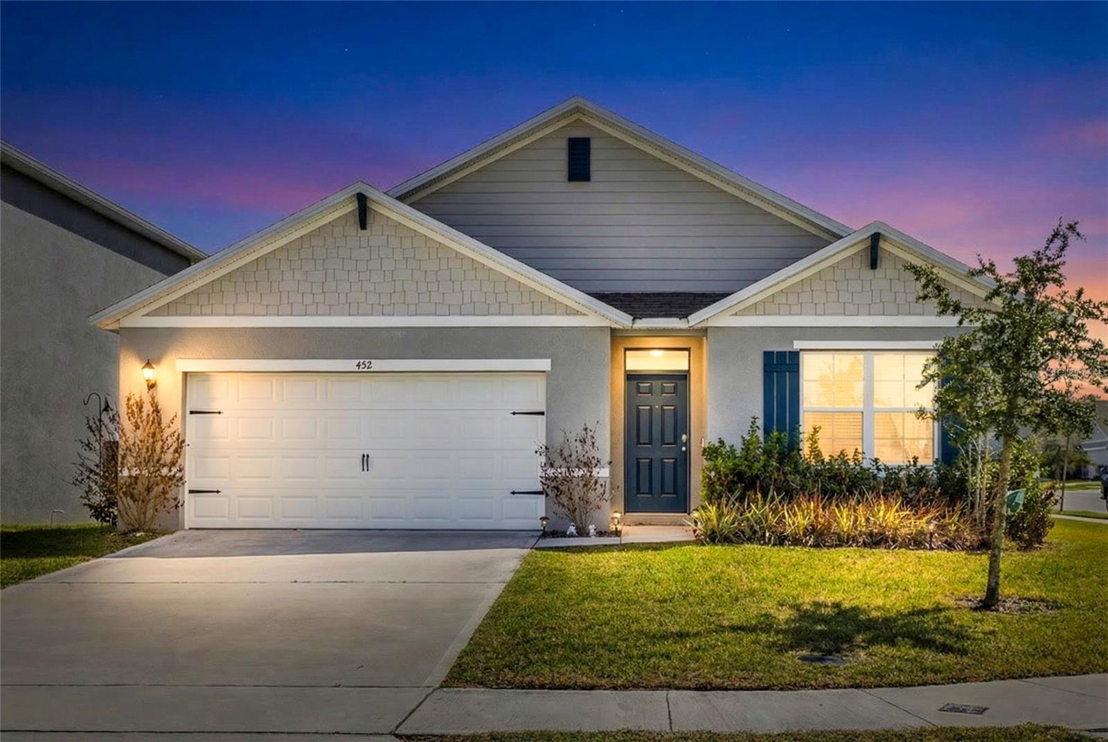 VICTORIA OAKS - Residential