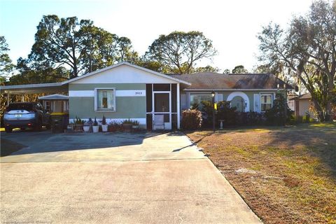 3913 FERRARI DRIVE SEBRING FL 33872