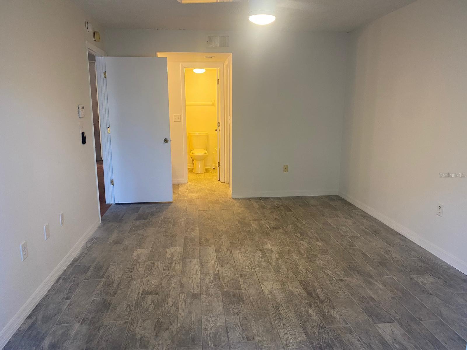 WINDSOR PINES 2 CONDO - Residential