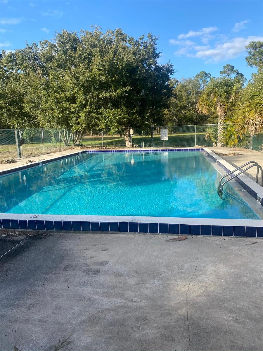 WINDSOR PINES 2 CONDO - Residential