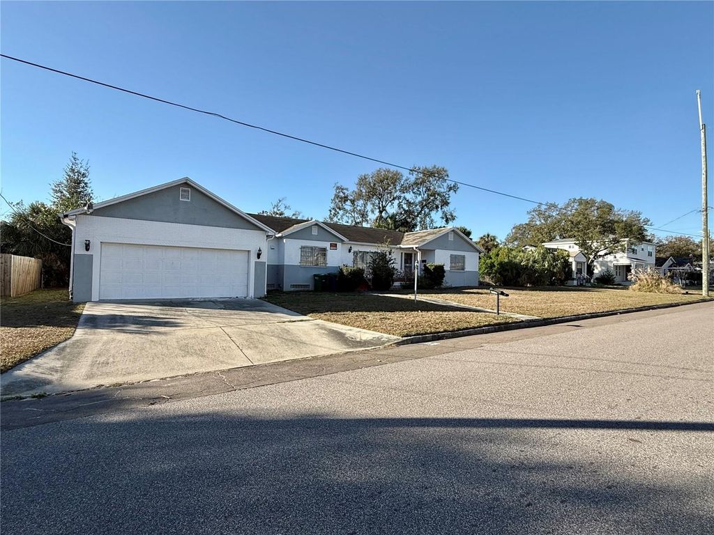 Photo of 1112 W La Salle Street, Tampa, FL 33607 (MLS # TB8470245)