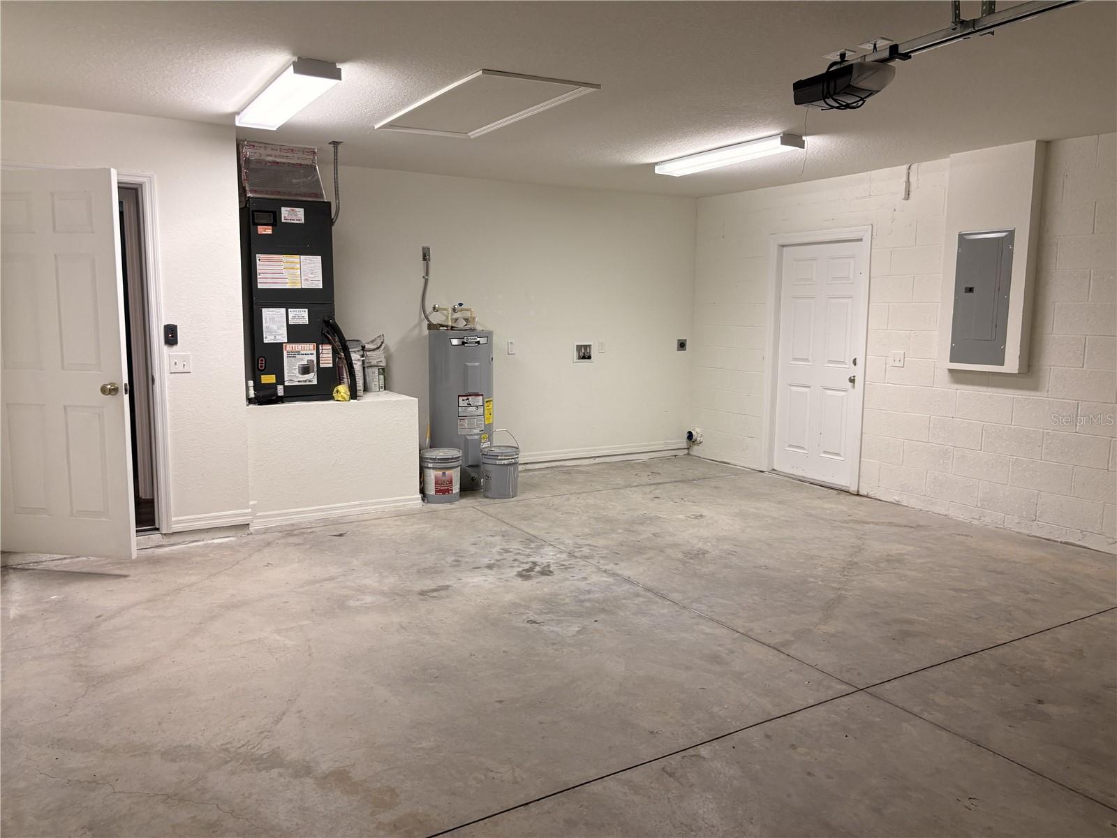 SILVER SPGS SHORES UN 17 - Residential