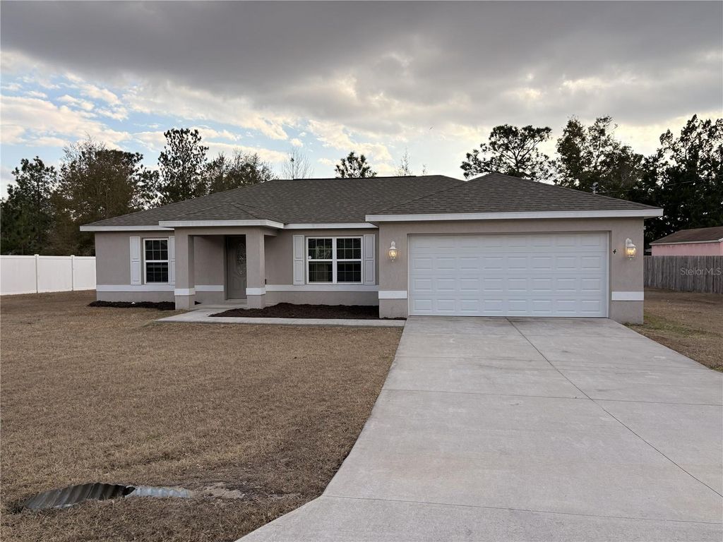 Photo of 4 Bahia Court Lane, Ocala, FL 34472 (MLS # O6384895)