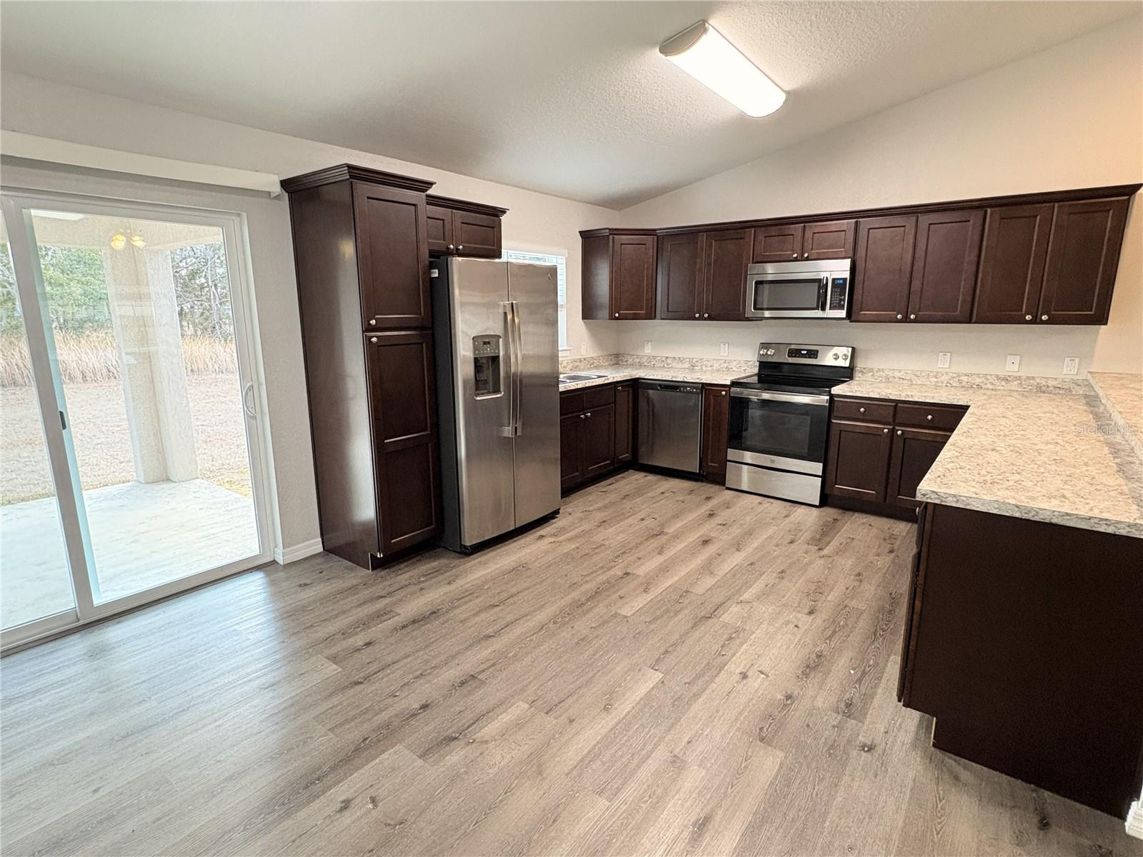 SILVER SPGS SHORES UN 17 - Residential