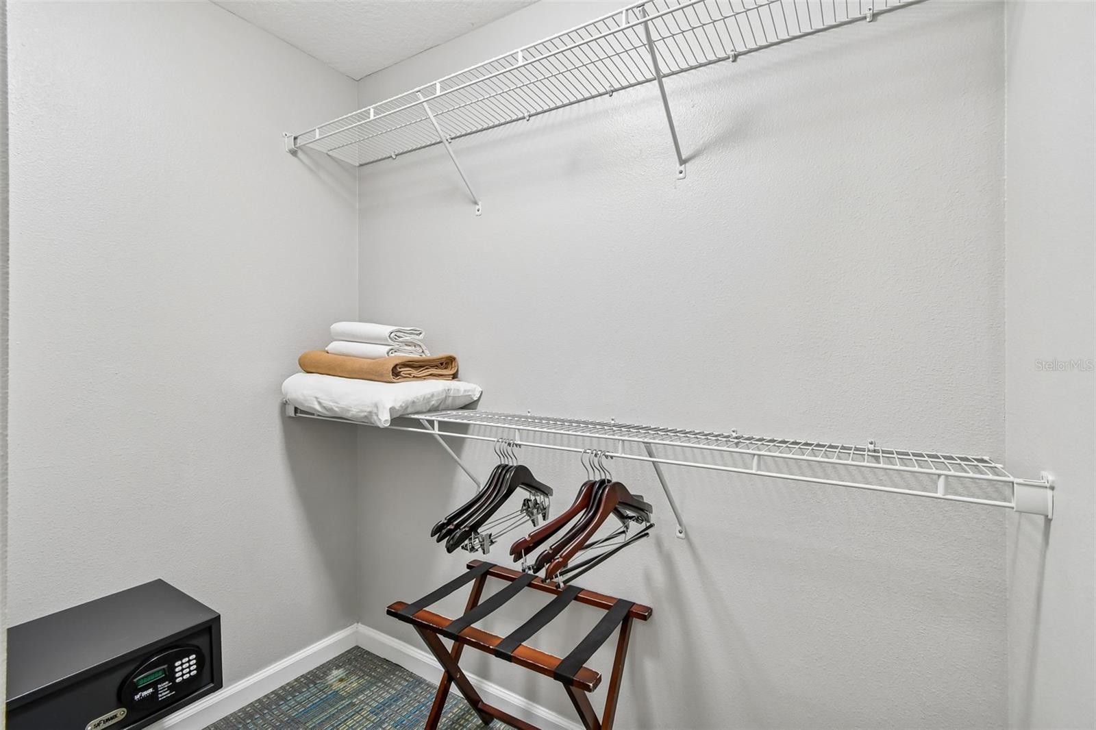 GROVE RESORT & SPA HOTEL CONDOMINIUM - Residential